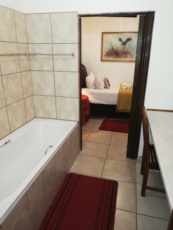 Safari Guesthouse Vryburg Zewnętrze zdjęcie