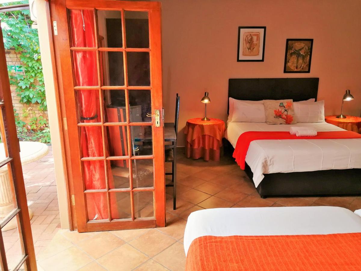 Safari Guesthouse Vryburg Zewnętrze zdjęcie
